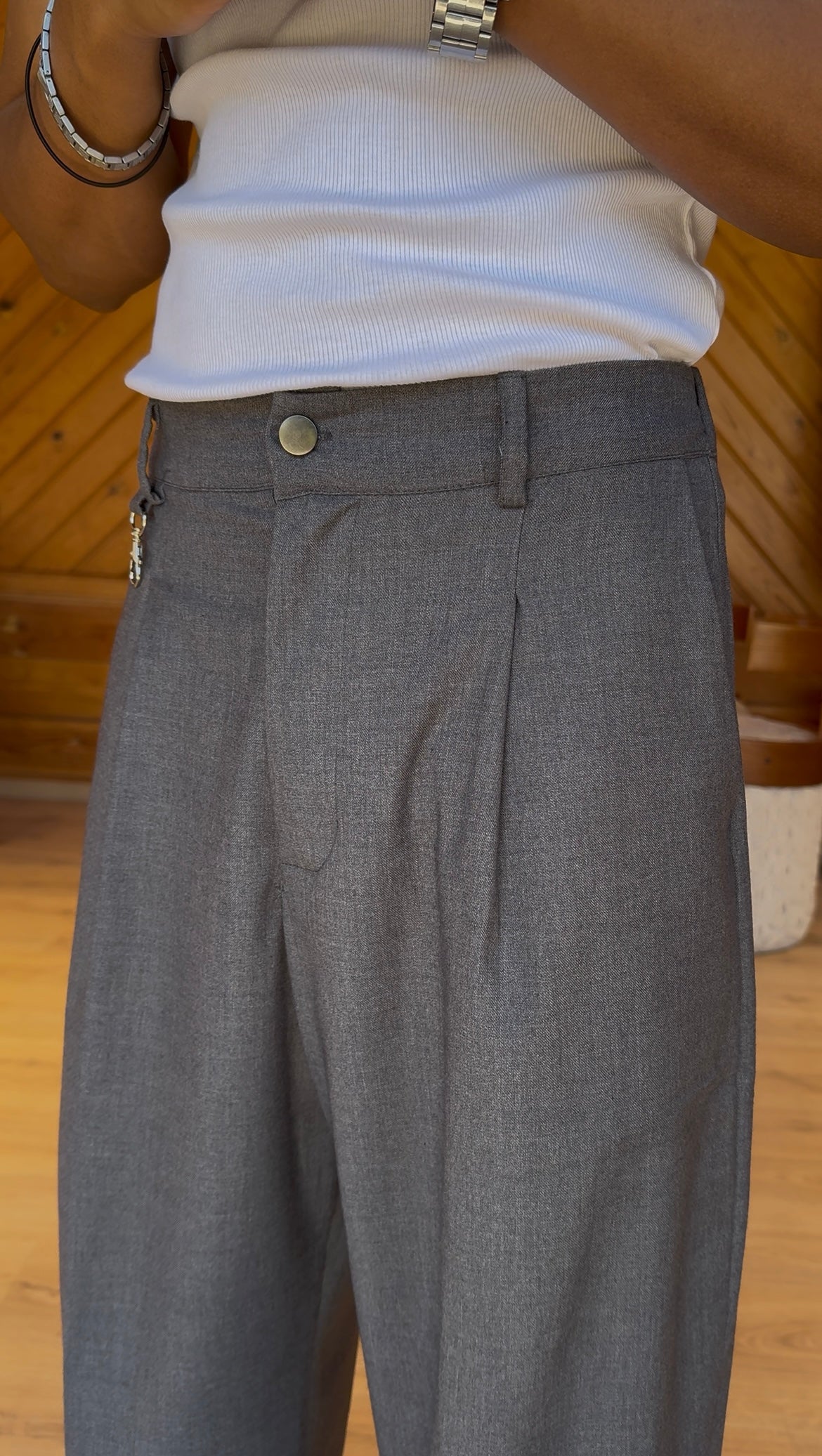 Grey pleated pants